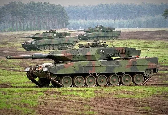 Німецькі танки Leopard 2 прибули до України - Spiegel