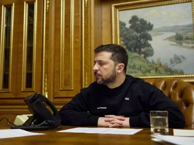 Зеленский в часовом разговоре с Макроном обсудил оборонное взаимодействие Украины и Франции