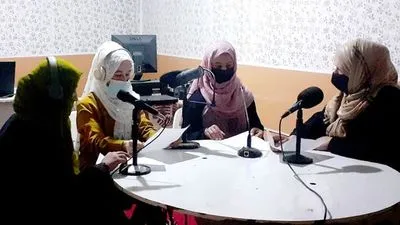 Таліби закрили єдину жіночу радіостанцію в Афганістані
