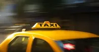 В Киеве из-за непогоды "взлетели" цены на такси