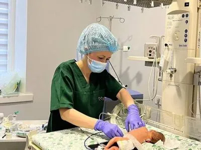 У Рівному провели унікальну операцію на серці 800-грамовому немовляті