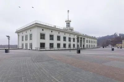Річковий вокзал у Києві завершили реставрувати