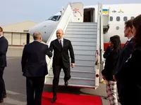 Прем'єр-міністр України прибув до Канади з візитом