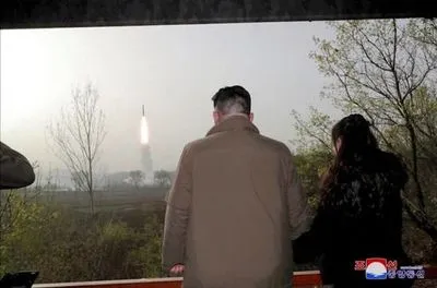 Северная Корея заявила о запуске новой межконтинентальной баллистической ракеты