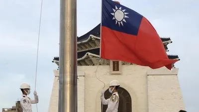 Франція намагається заспокоїти Тайвань через суперечливі заяви Макрона