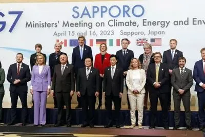 Міністри G7 погодилися прискорити поступову відмову від викопного палива
