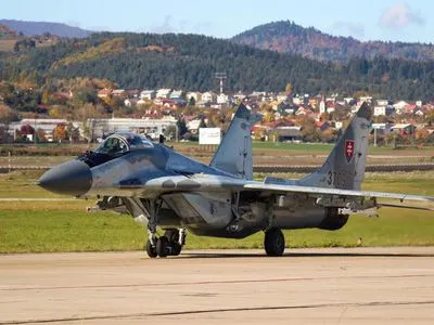 Словаччина вже передала Україні всі 13 обіцяних винищувачів МіГ-29 - Міноборони