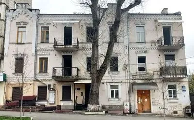 У Мінкульті відреагували на загрозу знесення історичного "будинку з мухами" у Києві