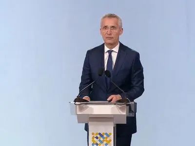 НАТО с вами, Украина победит: Столтенберг на Международном саммите городов и регионов