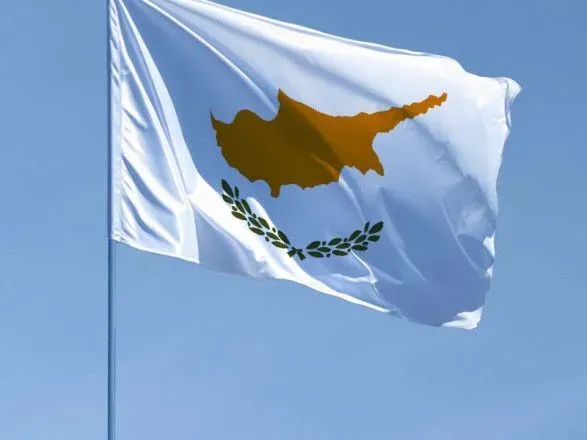 Кипр призвал местные банки соблюдать санкции против россии