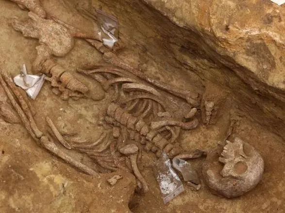 Вчені знайшли стародавній некрополь поруч із залізничним вокзалом Парижа