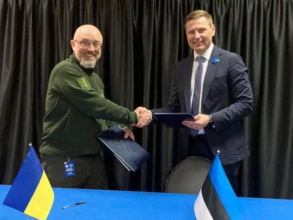 Украина подписала меморандум о сотрудничестве с Эстонией в оборонной сфере