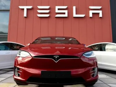 Попри зниження цін, у Каліфорнії падає частка ринку Tesla