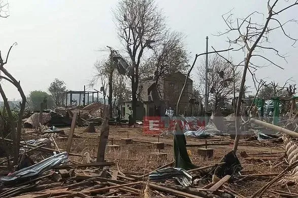 Рідкісний сильний торнадо недалеко від столиці М'янми забрав життя 8 людей