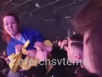 У Молдові на концерті Noize MC охоронці вилучали у глядачів прапори України