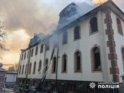 На Буковині горіла церква УПЦ МП, підозрюваного у підпалі затримали