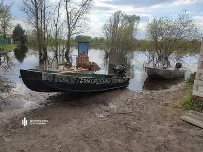 На Чернігівщині перекинувся човен з п'ятьма прикордонниками, двоє загинуло. ДБР відкрило справу