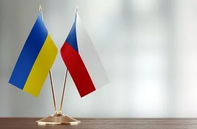 Украина и Чехия планируют совместно производить оружие, учебные самолеты и ремонтировать танки