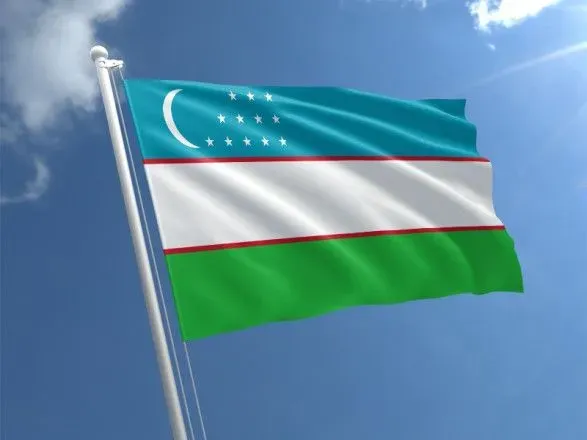 v-uzbekistani-mozhut-dozvoliti-prezidentu-prodovzhiti-termin-perebuvannya-pri-vladi