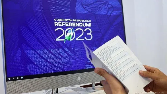 Президент Узбекистану виграв референдум щодо розширення повноважень