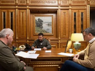 Зеленский обсудил с новым премьером Новой Зеландии сотрудничество в обороне