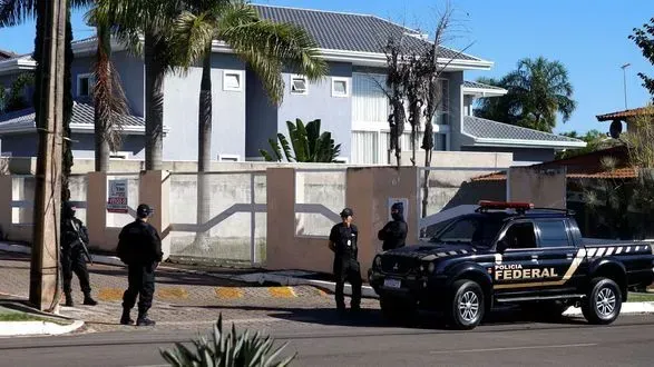 Бразильська поліція провела обшук у будинку Болсонару та вилучила телефон