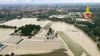 Проливний дощ на північі Італії забрав життя щонайменше двох людей