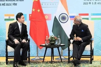Китай запевнив росію та Індію у поглибленні співробітництва