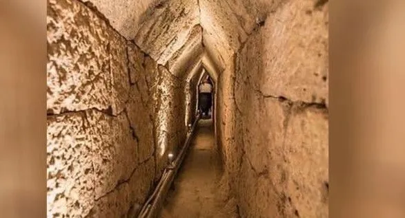 В Египте обнаружен тоннель, который может привести к гробнице Клеопатры