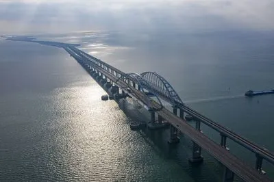"Море штормить, споруда ненадійна" - Гуменюк про перекривання росіянами Кримського мосту