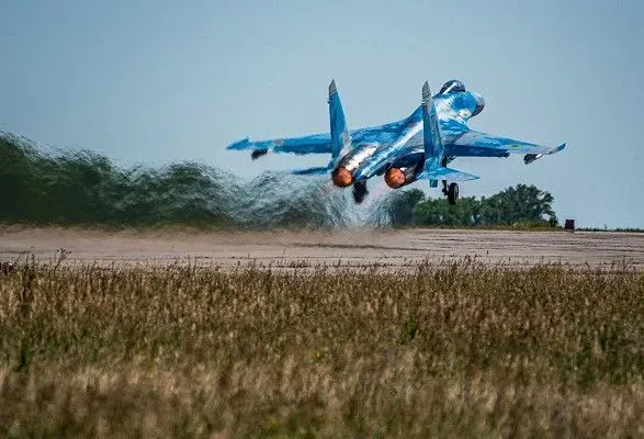 aviatsiya-zsu-za-dobu-zavdala-chotirokh-udariv-po-rayonakh-zoseredzhennya-okupantiv-ta-tekhniki