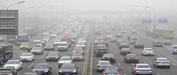 Китай вводит более строгие стандарты выбросов транспортных средств с 1 июля