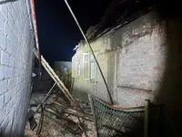 Днепропетровщина: в результате атаки врага поврежден дом, женщина получила травмы