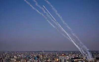 Впервые: Израиль использовал систему ПВО "Праща Давида", чтобы сбить ракеты над Тель-Авивом