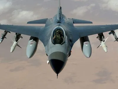 Кулеба призвал Германию повлиять на решение США по истребителям F-16