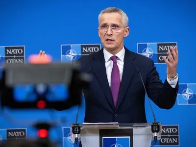 Столтенберг: ми повинні подвоїти зусилля для забезпечення безпеки громадян НАТО