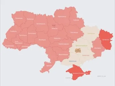 У багатьох областях України оголошено повітряну тривогу