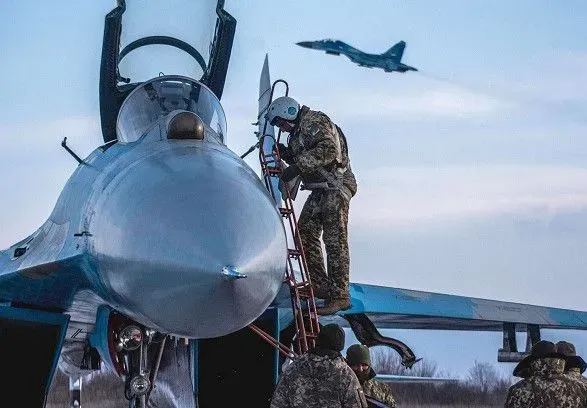 Авіація ЗСУ за добу завдала сім ударів по районах зосередження окупантів та техніки