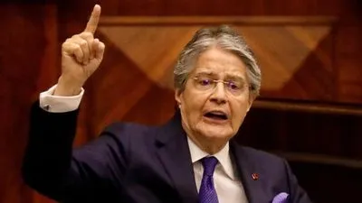 Президент Эквадора распустил Конгресс из-за процесса импичмента