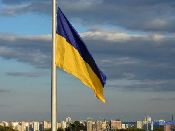 Главный флаг Украины приспустят в знак почтения памяти жертв геноцида крымскотатарского народа