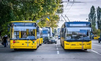 В Киеве, во время воздушной тревоги, общественный транспорт будет останавливаться возле укрытий
