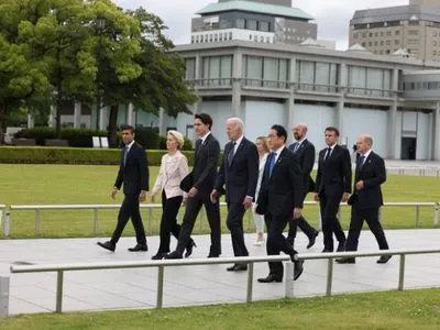 Bloomberg: G7 пока не будет вводить "почти полный" запрет на экспорт в рф