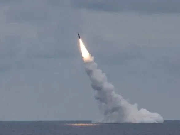 На тлі саміту G7 окупанти наростили присутність ракетоносіїв у Чорному морі, є загроза ракетної атаки – Гуменюк