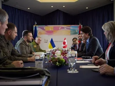 Зеленский на полях саммита G7 встретился с Трюдо: обсудили разминирование территорий и тренировочную миссию для украинских защитников