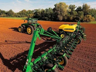 Посівна-2023: українські аграрії засіяли вже понад 10 млн га землі