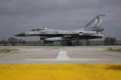 На засіданні "Рамштайн" обговорили плани навчань українських пілотів на F-16 - Остін