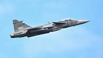 Українські пілоти навчатимуться на шведських винищувачах JAS Gripen