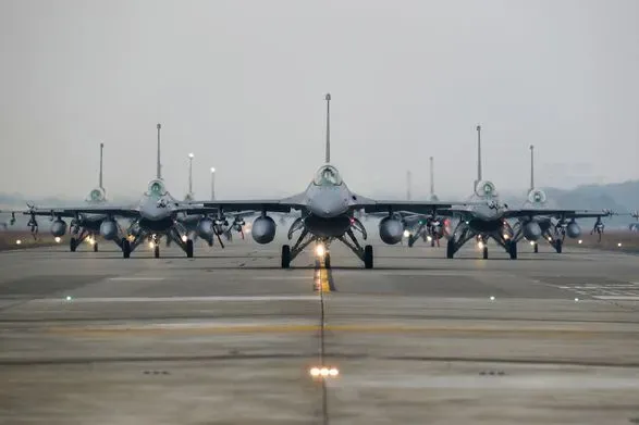 Тайвань отримає нові винищувачі F-16V Viper у 2026 році - міністр оборони