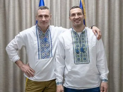 Братья Кличко поздравили киевлян и украинцев с Днем Киева