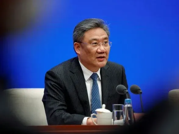Економічний розвиток в Азії "все ще стикається з багатьма проблемами": міністр торгівлі Китаю